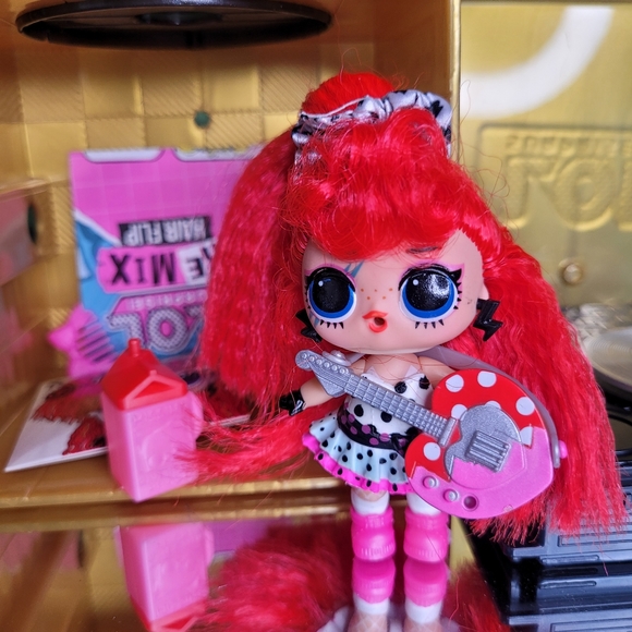 Lol surprise Remix radical qt doll small red hair guitar rock star - Picture 3 of 6